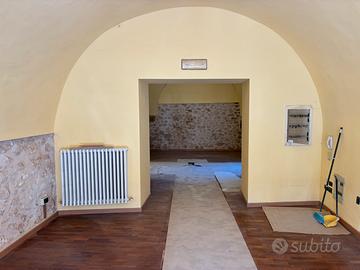 Immobile commerciale centro 200 mq