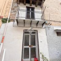 2 LOCALI A PALERMO