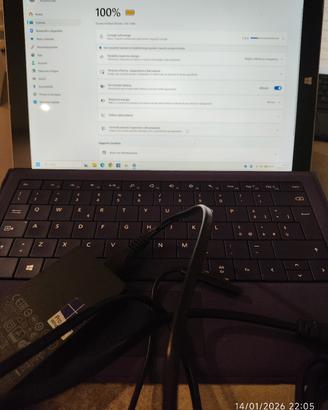 Microsoft Surface Pro 3 i5 – 4GB RAM – 128GB SSD 