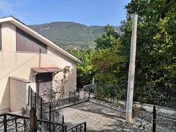 Villino trilivelli Subiaco