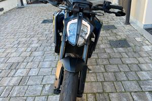 Ktm Duke 890