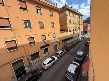 4 LOCALI A COLLEFERRO