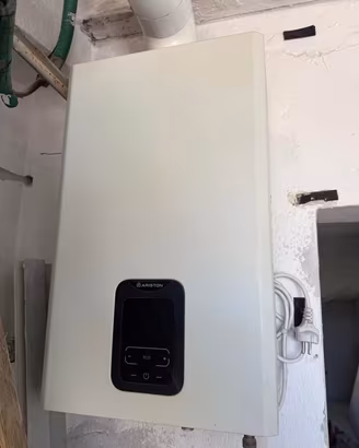 Scaldabagno Ariston NEXT EVO X 11L GPL – Camera st
