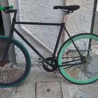 Bici scatto fisso fixed