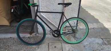 Bici scatto fisso fixed