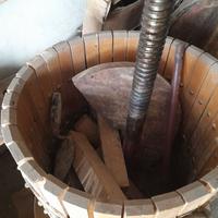 Torchio per uva usato