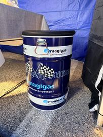 Seduta con fusto benzina magigas e cuscino in Skay