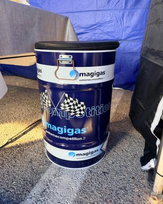 Seduta con fusto benzina magigas e cuscino in Skay