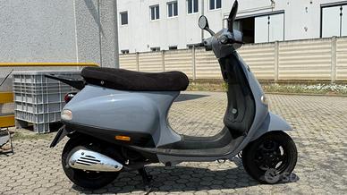Vespa ET2