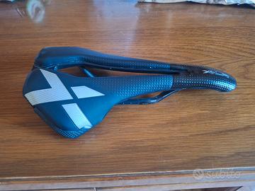 Sella XL-R  Carbonio