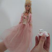 BARBIE PRINCIPESSA E POVERA