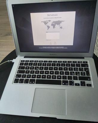 MacBook Air 13 Intel Core i5 dual-core 2015