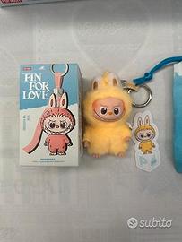 Labubu Popmart Pin for Love - Lettera P