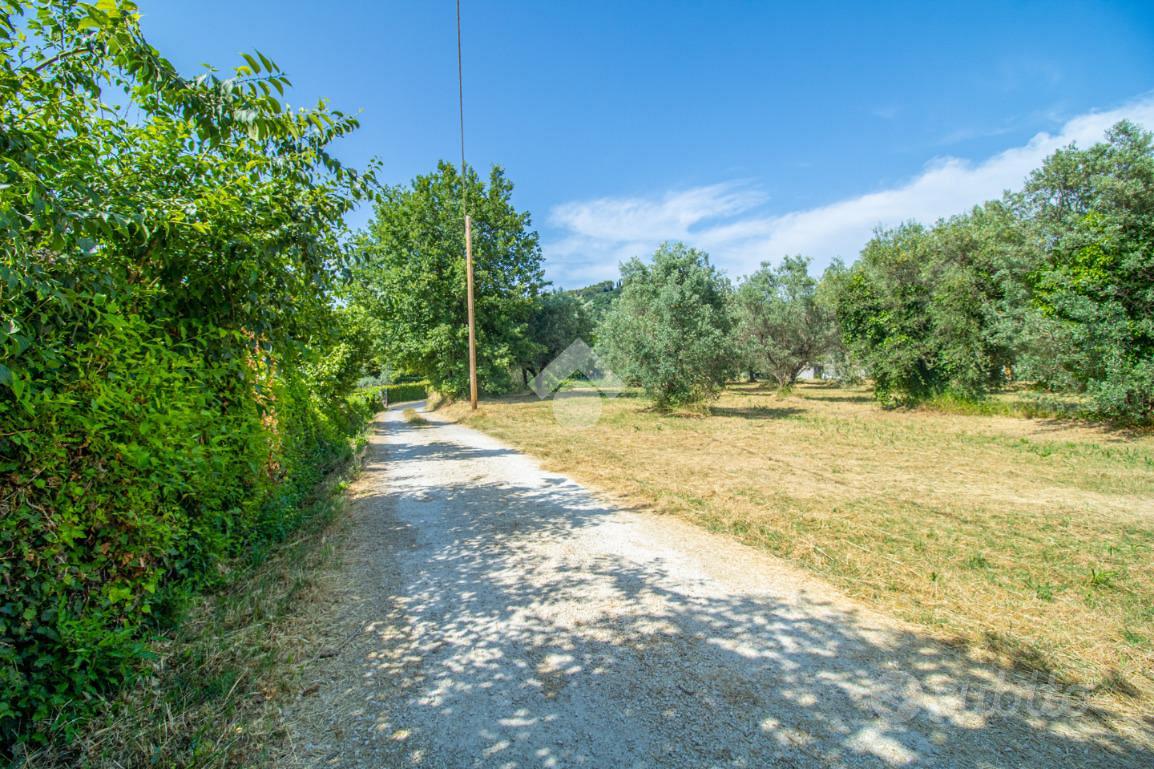 TER. RESIDENZIALE A CASPERIA - Vista 3