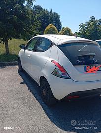 Lancia Ypsilon 1300 95 cv