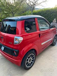 Disponibile Microcar M.Go rossa