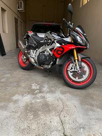 Aprilia tuono V4 1100 factory