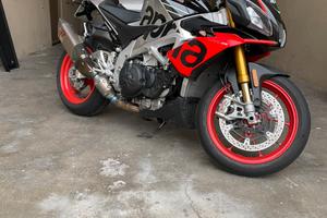 Aprilia tuono V4 1100 factory