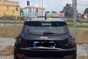 Jeep avenger  e-hybrid  2025 automatica 50000 km