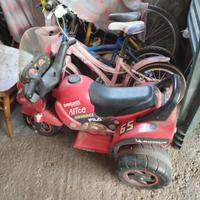 Moto elettrica Ducati per bambino/a