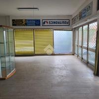 NEGOZIO A CASTELLI CALEPIO