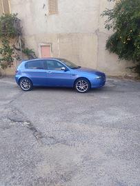 Alfa romeo 147 black line