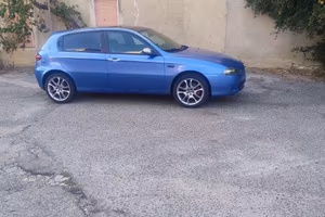 Alfa romeo 147 black line