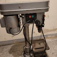 Trapano a colonna e sega circolare