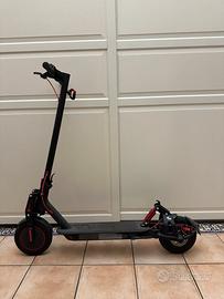 Xiaomi Scooter Pro Super Accessoriato