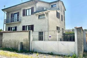 MORTARA 20KM: VILLA SINGOLA CON GIARDINO