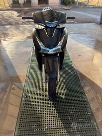 sh 125