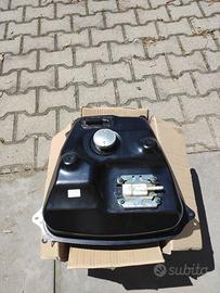 Serbatoio e pompa di benzina Honda SH 125/150 2017