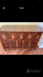 Comò antico in legno
