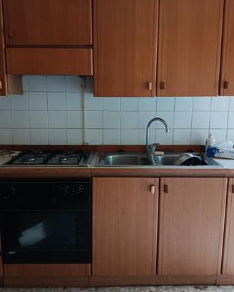 Cucina Componibile con elettrodomestici
