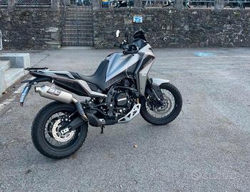 MOTO MORINI XCAPE 649