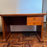 Scrivania con cassetti in legno 114x65x77 cm