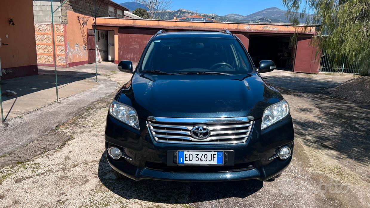 TOYOTA RAV4 3ª serie
