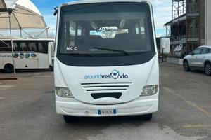 Minibus Iveco New Car (autobus)