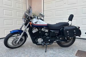 Honda VT750s