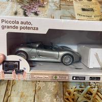 Auto giocattolo