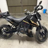 Ktm duke 690