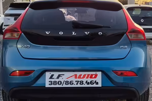 Volvo V40 D2 1.6 Powershift R-design Kinetic