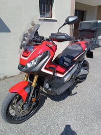 Honda X-ADV 750 DCT 2018 – 9.459 km