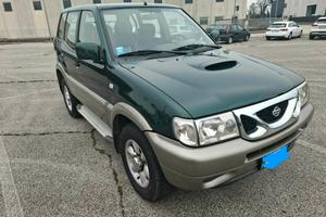 NISSAN TERRANO II Passo Corto