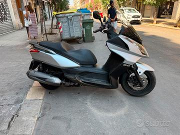 Kymco downtown 300i 