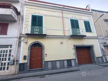 Casa indipendente di 130 m² con 3 locali e box aut