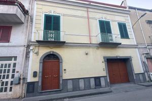 Casa indipendente di 130 m² con 3 locali e box aut