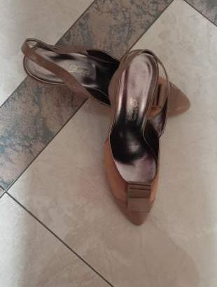 Scarpe estive da donna nuove sottocosto