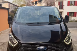 Tourneo Custom Active