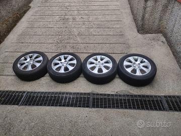 Cerchi 15" e gomme Opel Agila o simili